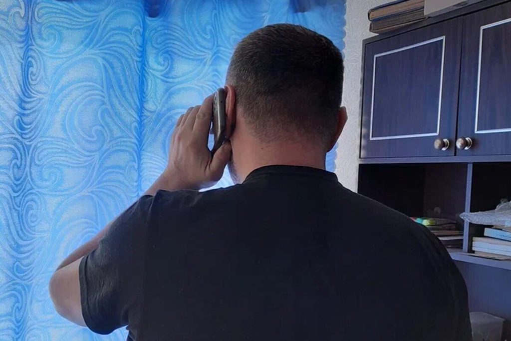 Autista di tram arrestato a San Pietroburgo per presunti abusi su minore