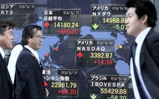 Mercati asiatici positivi su commenti dovish di Powell nonostante tensioni USA-Cina