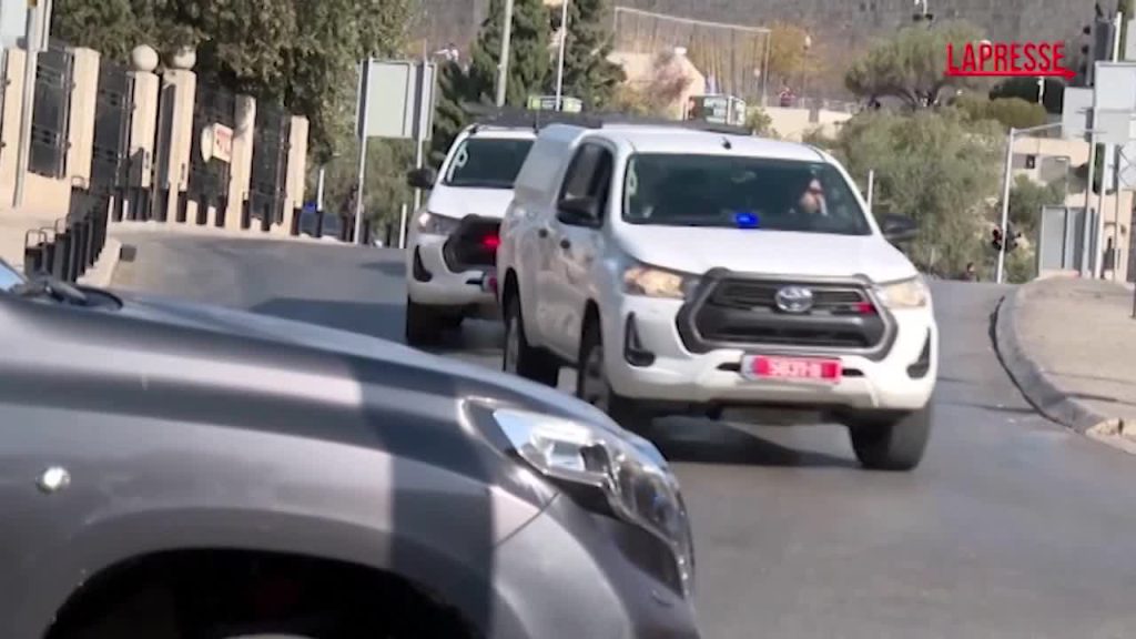 Visita ufficiale in Israele: il vicepresidente JD Vance scortato dalla polizia alla Chiesa del Santo Sepolcro