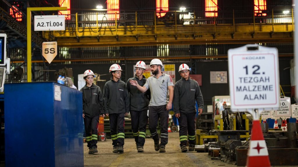 3 senede kalfa, 4 senede usta! Fabrikalar sınıfa dönüştü