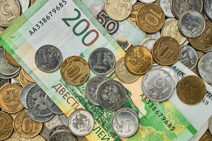 Число точек для снятия наличных на кассе растет в Кировской области