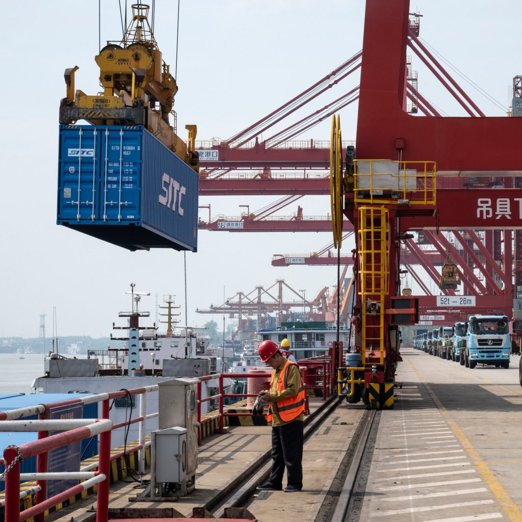 La Cina ottiene una vittoria strategica nei colloqui commerciali con gli Stati Uniti sulla questione delle tariffe e delle terre rare