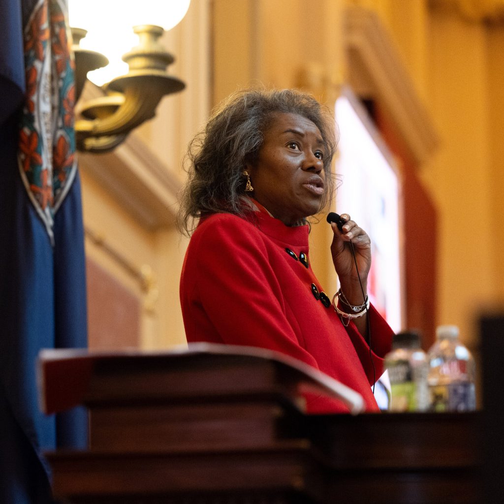 Virginia Advances Redistricting Plan Toward New Congressional Maps