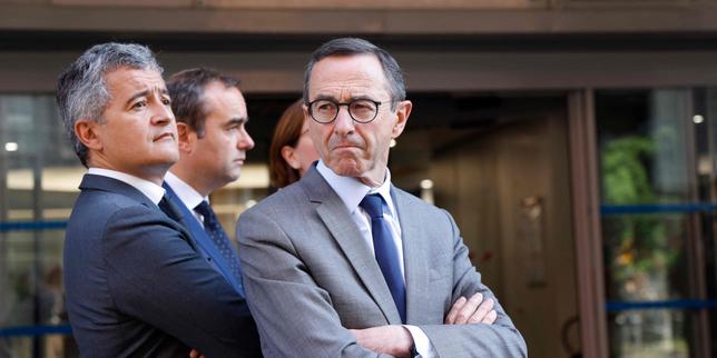 Les modalités du nouvel « examen civique » pour les étrangers fixées par Bruno Retailleau juste avant son départ