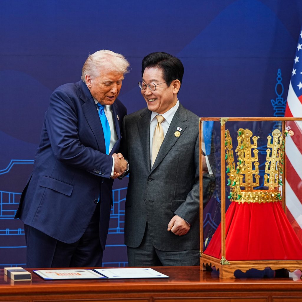 Some of Trump’s Favorite Things on Asia Trip: A Crown and ‘Vicious’ Weapons