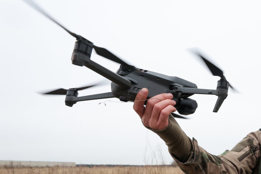 Tensione nel cielo della regione di Belgorod: Russia abbattuta droni ucraini, possibile escalation del conflitto