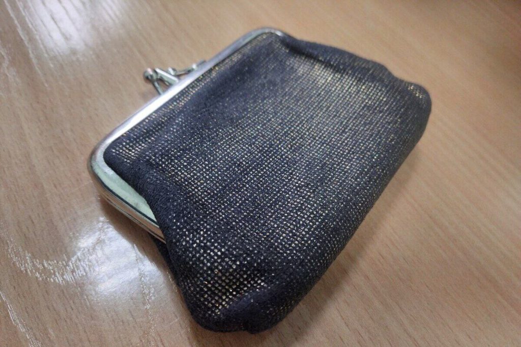 Furto a danno di pensionata a Rubcovsk: un episodio di criminalità che solleva questioni sulla sicurezza nella regione