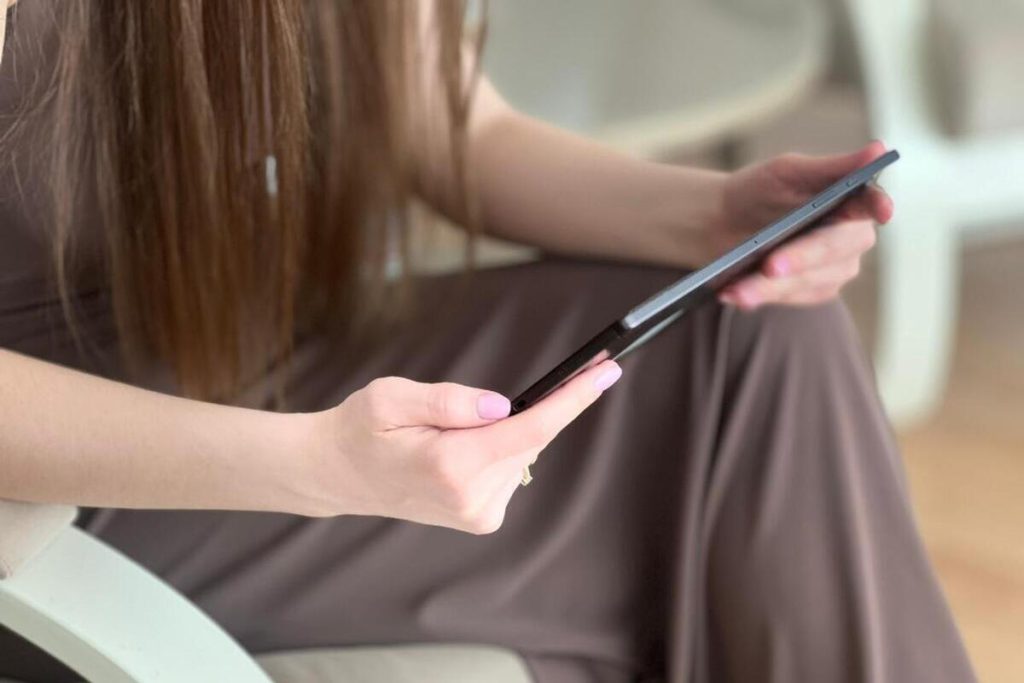 Модница из Осетии лишилась 100 тысяч рублей, став жертвой онлайн-аферистов