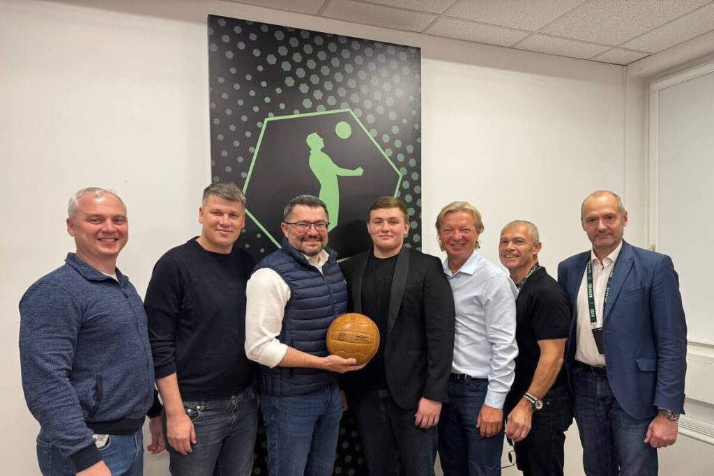 Донецкий &#034;Шахтер&#034; примет участие во Второй лиге России