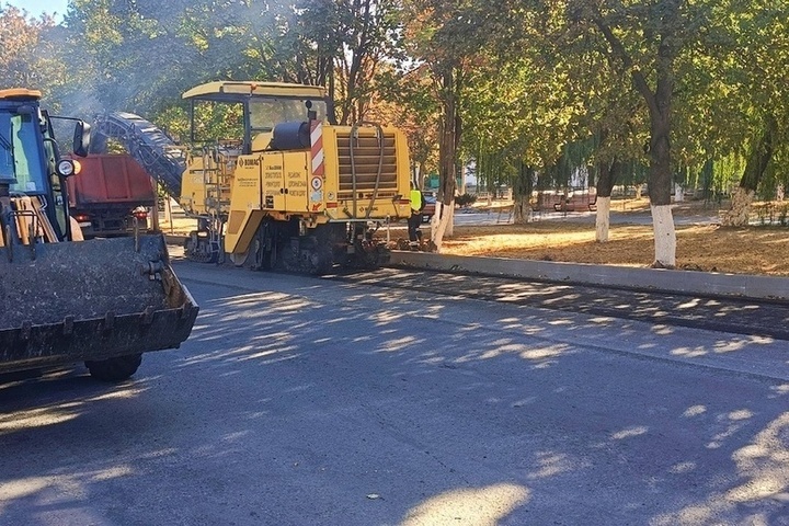 Ricostruzione delle strade nella Repubblica Popolare di Lugansk entro il 2026 prevista dal Ministero dei Trasporti per migliorare la sicurezza e lo sviluppo infrastrutturale nella regione