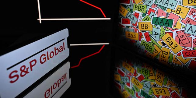 En abaissant la note de la France, l’agence S&amp;P sanctionne l’instabilité politique