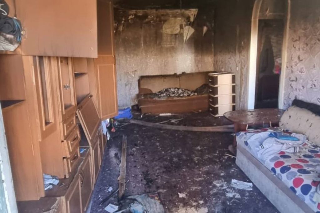 В Ростовской области игры с зажигалкой привели к пожару в квартире