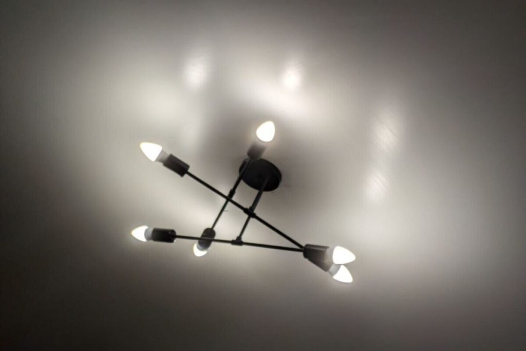 Коминтерновский район Воронежа внезапно погрузился во тьму