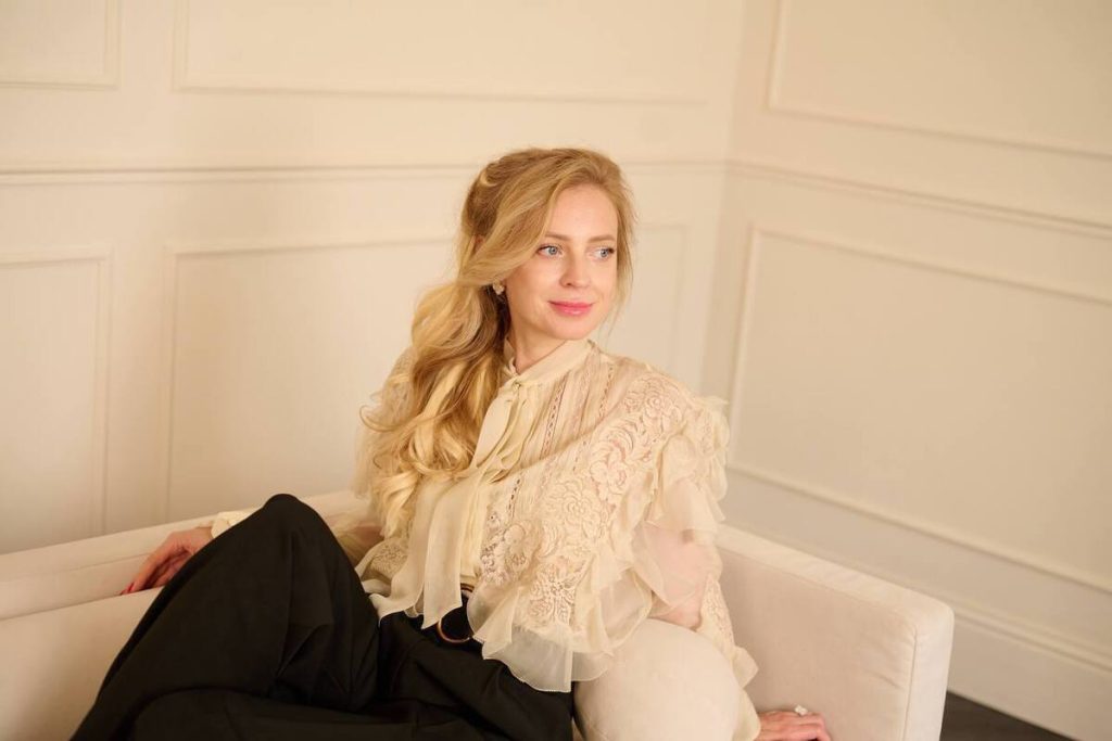 La consigliera del procuratore generale della Russia Natalia Poklonskaya annuncia di aver abbandonato la fede cristiana