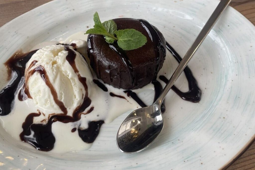 Тяга к сладкому у северян может быть вызвана нехваткой белка и витаминов группы B