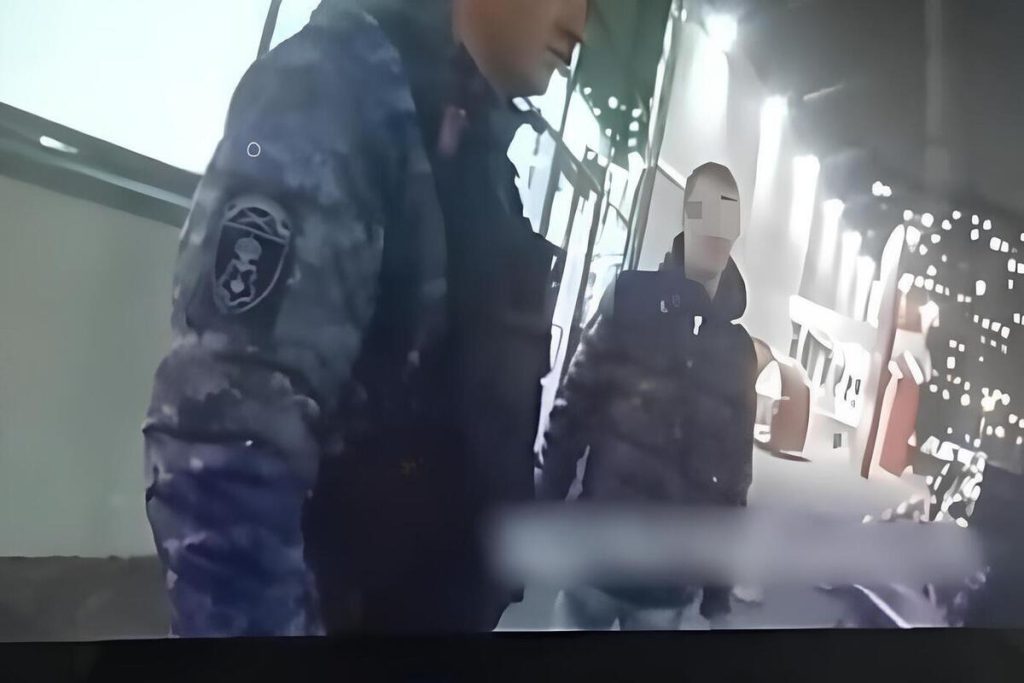 Arrestato a San Pietroburgo un uomo armato dopo una lite in un parcheggio