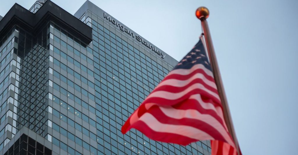 I grandi gruppi bancari americani come Morgan Stanley e Bank of America registrano una crescita significativa dei ricavi e della redditività nel terzo trimestre dell&#039;anno