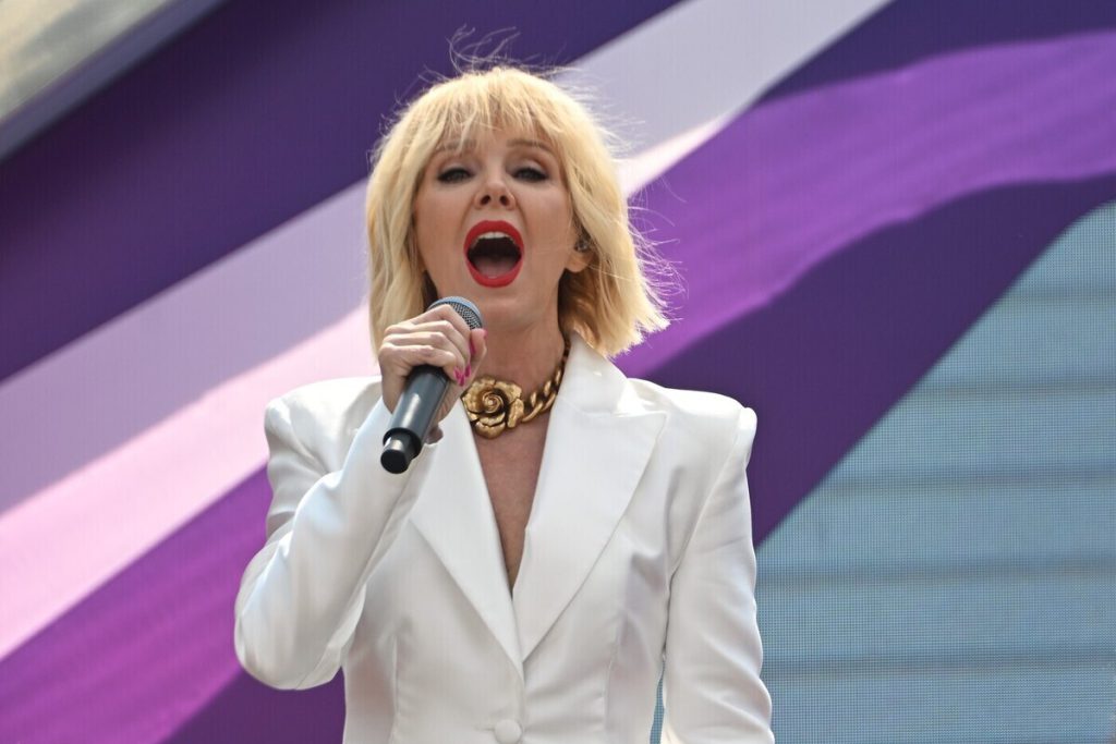 Музкритик Соседов высказался о номинации Валерии на главную музыкальную премию мира