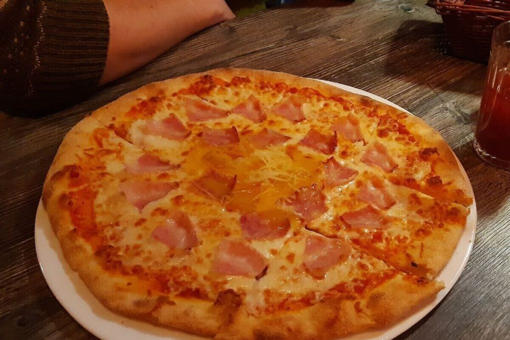 Новгородцам рассказали о пользе пиццы из цельнозерновой муки