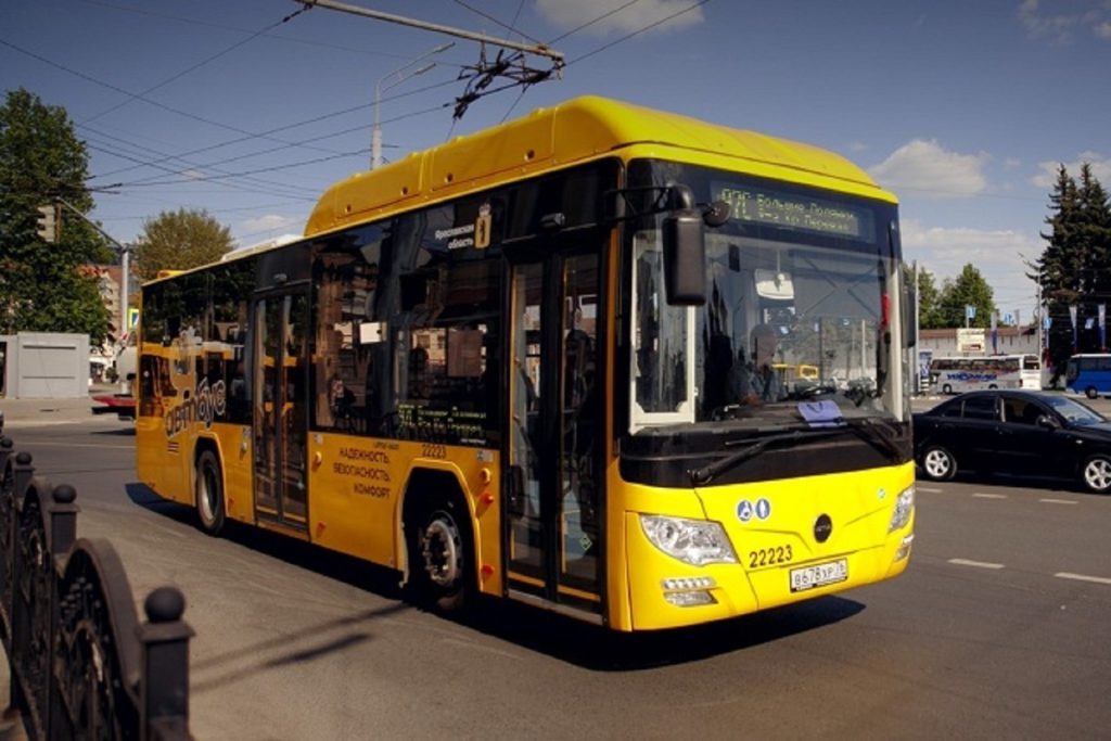 Жители Брагино жалуются на нехватку автобусов и троллейбусов