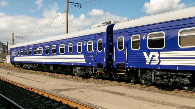 Atacchi russi contro l&#039;Ucraina: ritardi nei servizi ferroviari a causa dei danni alle infrastrutture