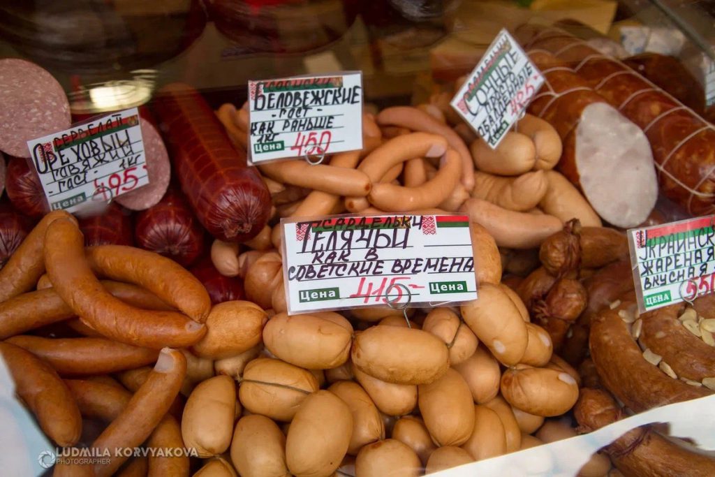 Жителям Карелии рассказалии, как выбрать безопасные сосиски