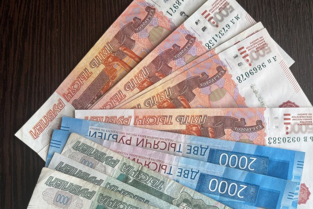 Furto di 135.000 rubli in un villaggio della regione di Orlov: una residente denuncia il furto dei suoi risparmi