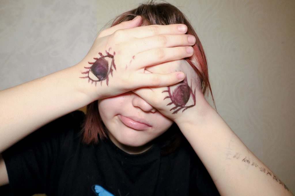 Учёные объяснили причину появления голосов в голове у людей с шизофренией