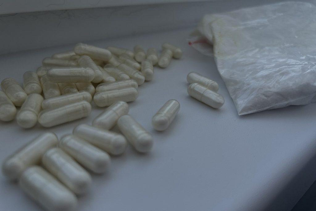 Иностранца с героином в спинке автомобильного кресла задержали в Петербурге