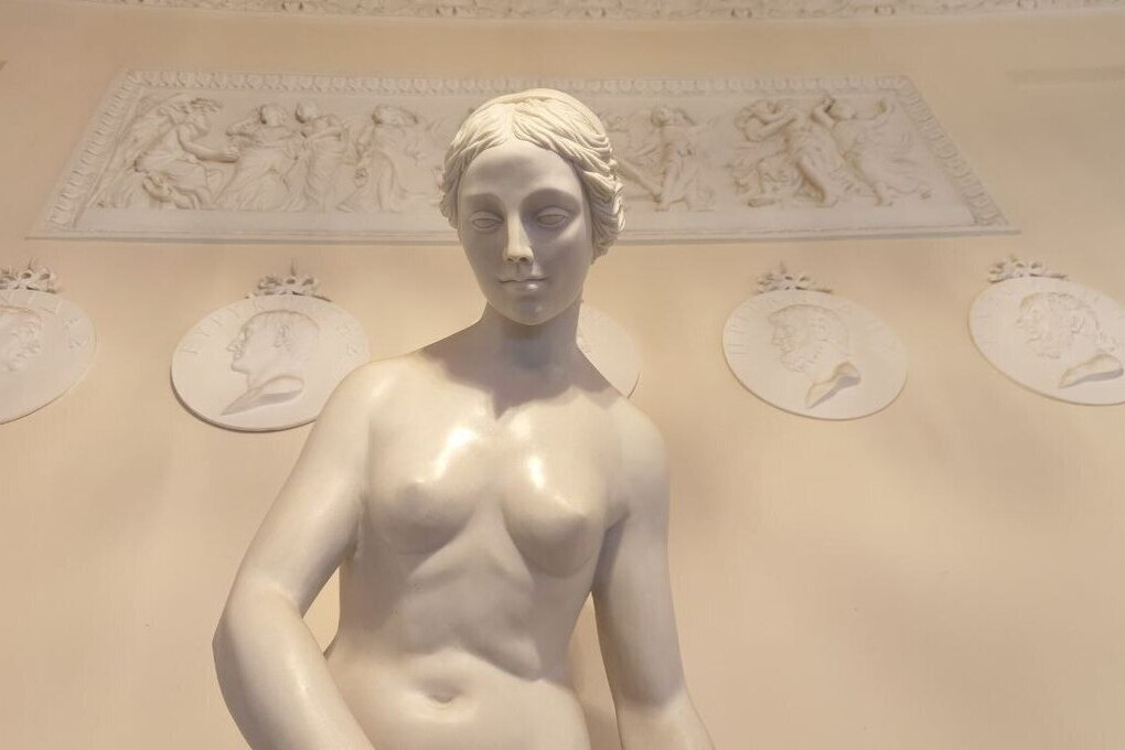 Ereditarietà e Cancro al Seno: Come la Genetica Influisce sul Rischio di Sviluppare la Malattia