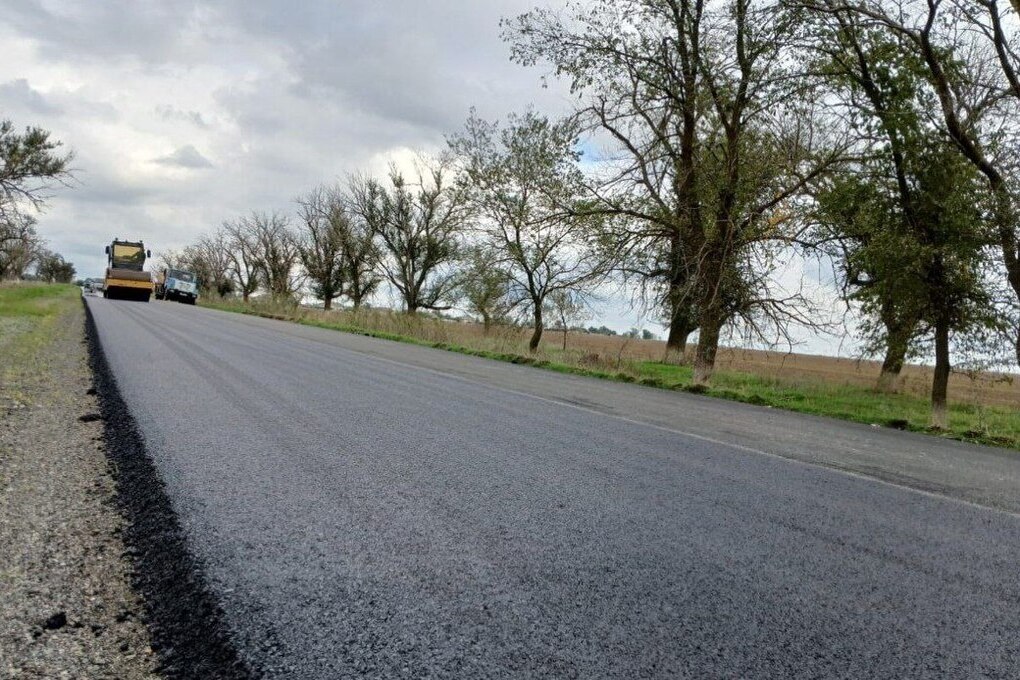 Riparazione Autostrada Svetlograd Blagodarny Budennovsk: Miglioramento della Sicurezza e dello Sviluppo Economico nella Regione