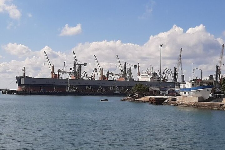 Туапсинский морпорт будет возвращен в государственную собственность