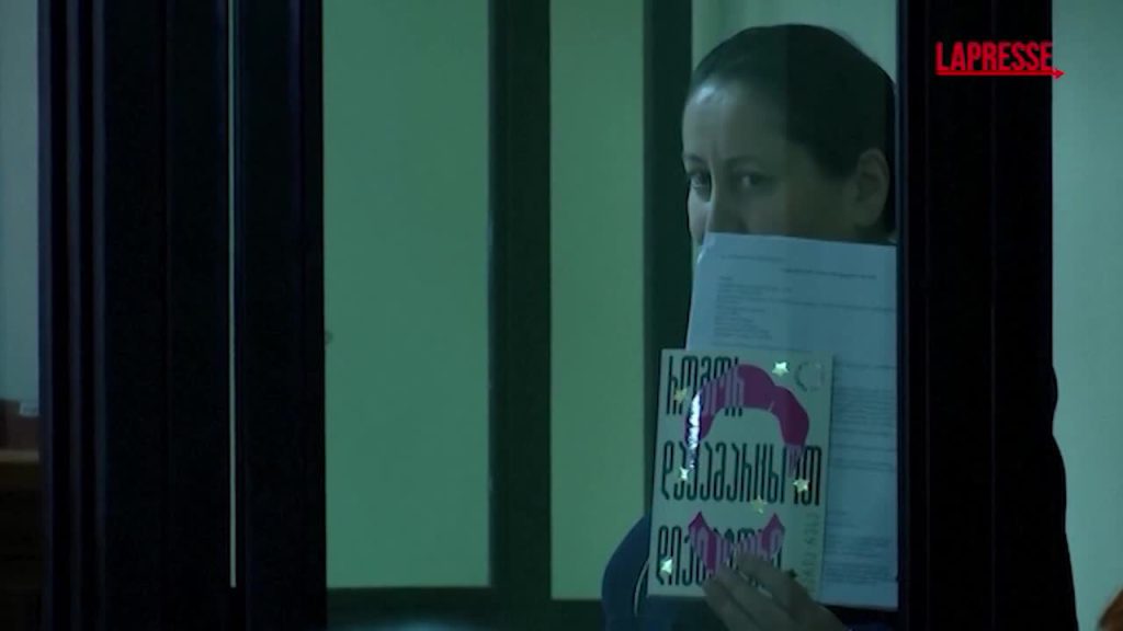 Ue, Premio Sacharov al bielorusso Poczobut e alla georgiana Amaglobeli