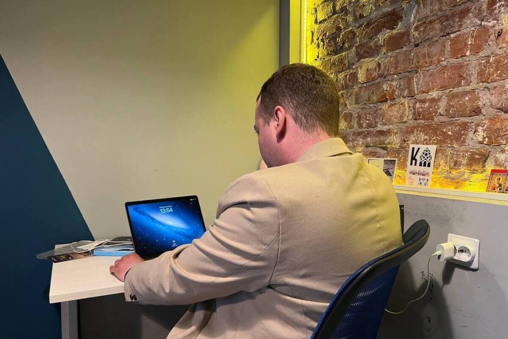 Ленинградским руководителям объяснили, как правильно расставаться с сотрудниками