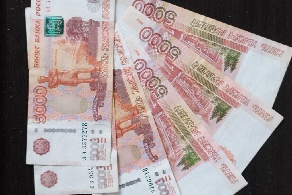 Администрация Апатитов планирует купить квартиру для сироты за 2 млн рублей