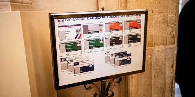 Rischio di dissoluzione dell&#039;Assemblée nationale: i collaboratori parlamentari tra incertezza e preoccupazione per il futuro