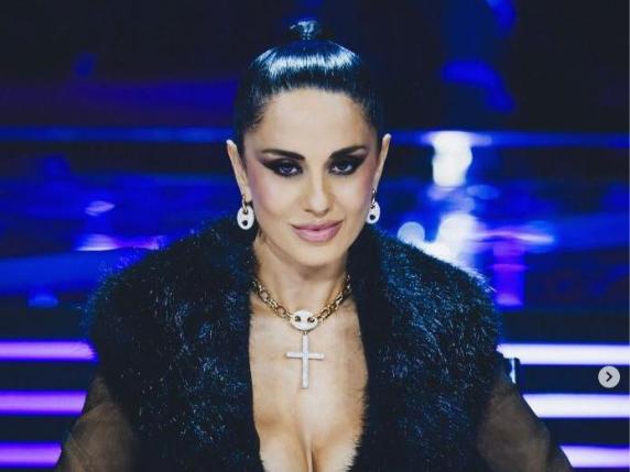 X Factor, le pagelle del primo Live: Paola e le assegnazioni telefonate (5), «En e Xanax» con la cassa dritta (3)