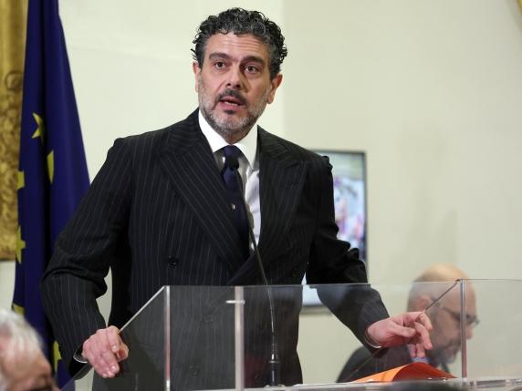 Riforma Frettolosa: Le Preoccupazioni di Ernesto Carbone sulla Mancanza di Riflessione e le Possibili Conseguenze Negative