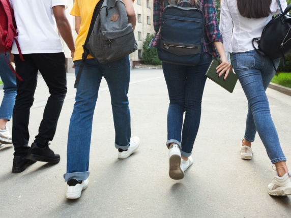 Sondaggio sull&#039;educazione sessuale: solo un ragazzo su 7 ne parla con la mamma, (quasi) nessuno con papà