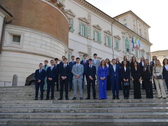 Migliori studenti d’Italia, chi sono i 25 Alfieri del lavoro 2025. Mattarella: «Eccellenza per la società di domani»