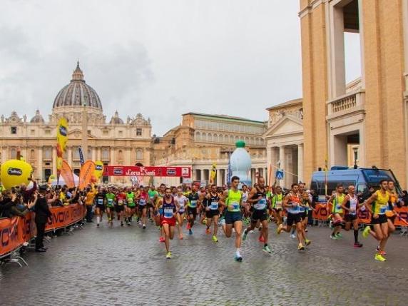 Corsa dei Santi 2025 a Roma: Percorso, Chiusure al Traffico e Informazioni Utili per Partecipanti e Cittadini