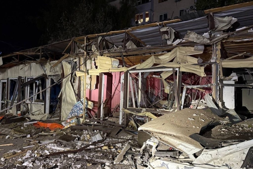 Губернатор Ростовской области Юрий Слюсарь опубликовал кадры последствий атаки БПЛА на Батайск