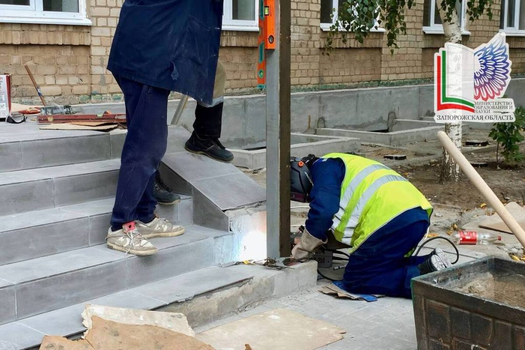 Капитальный ремонт школы №24 в Мелитополе Запорожской области близится к завершению