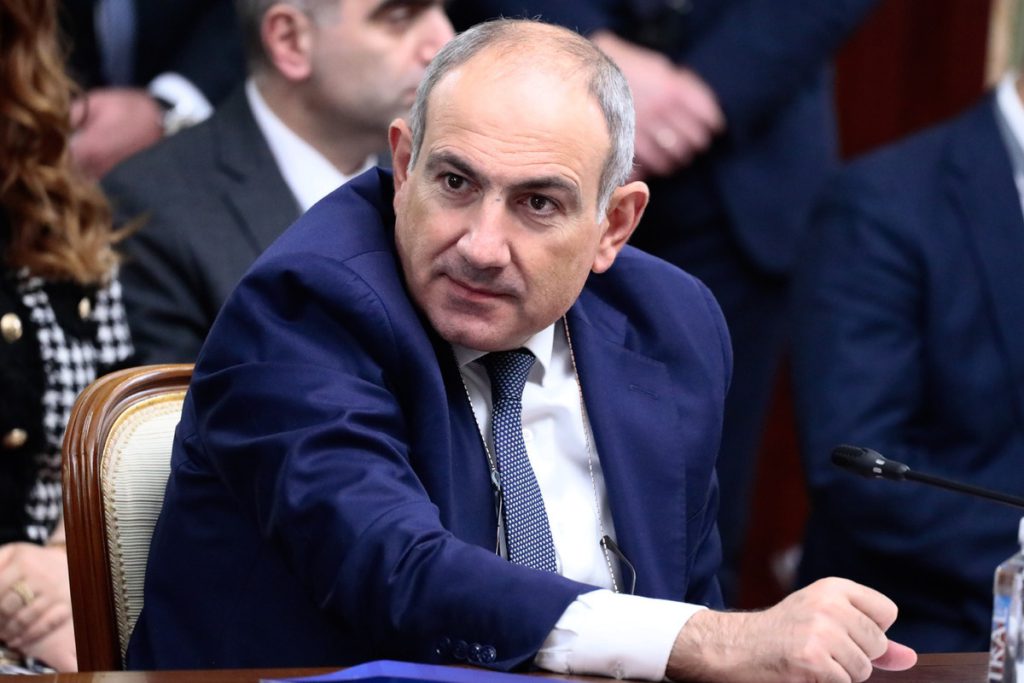 Премьер Армении объяснил, почему в стране не может производиться коньяк