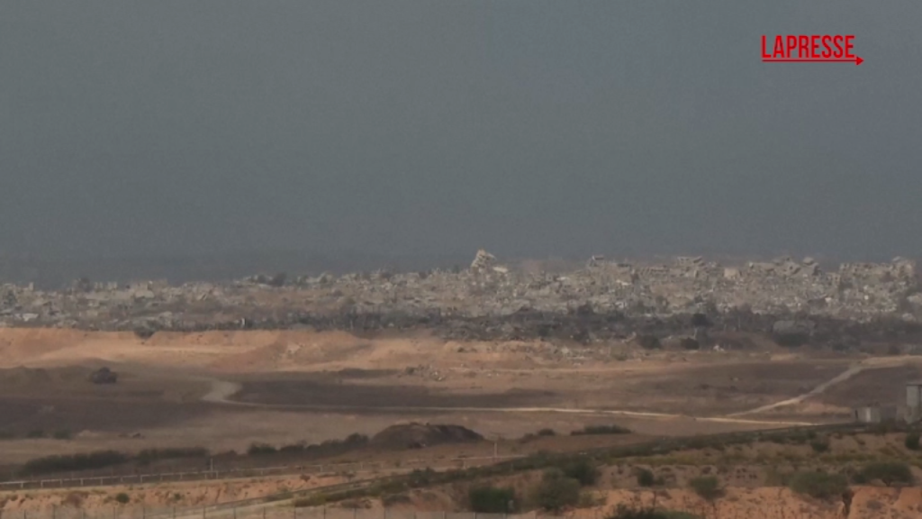 Le immagini della distruzione di Gaza visibile dal sud di Israele