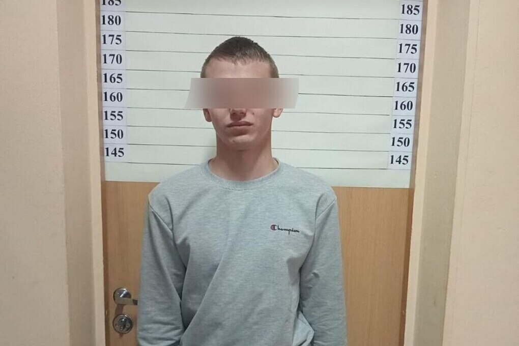 Во время погони за нарушителем на дороге в Тверской области полицейским пришлось стрелять по колесам