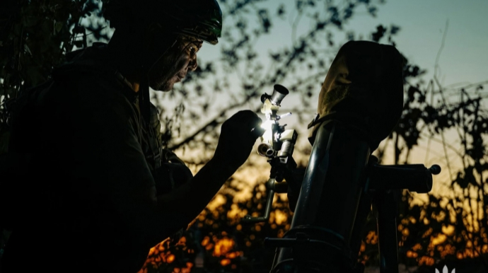 Russia loses 1,050 soldiers and 11 armoured combat vehicles over past day