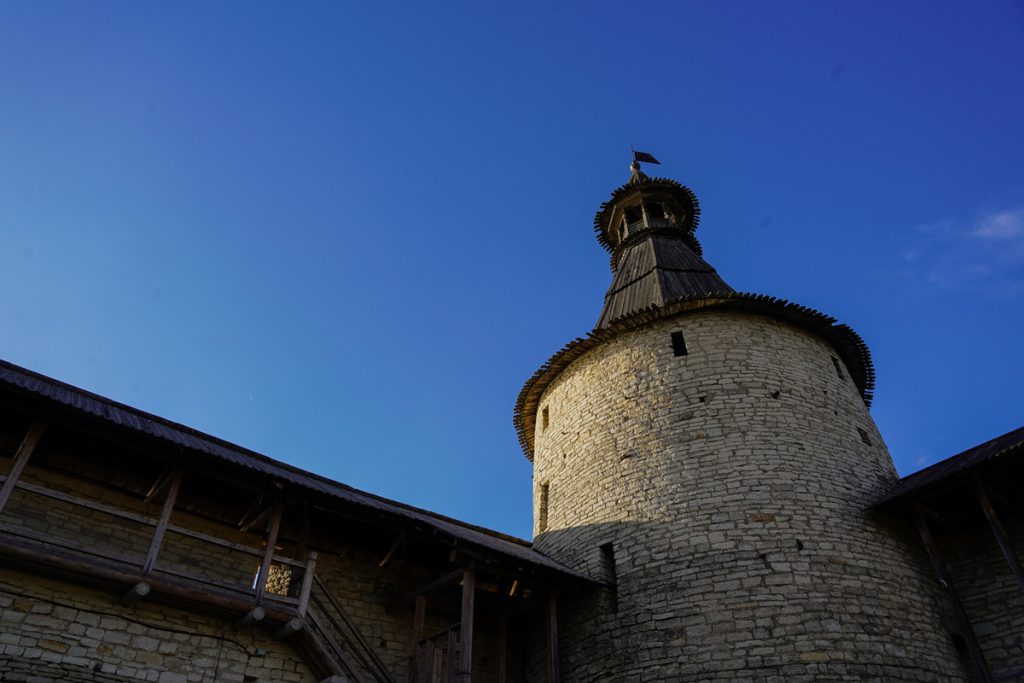 Passeggiata guidata al Cremlino di Pskov: scopri i segreti delle torri il 19 ottobre