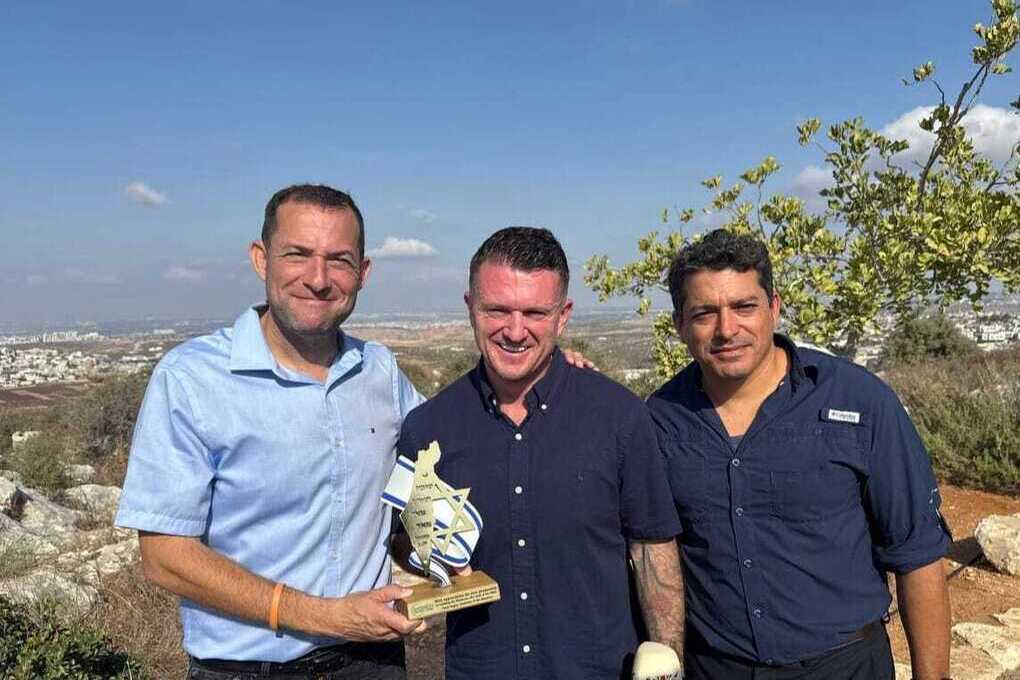 La Visita di Tommy Robinson in Samaria: Una Questione di Sovranità e Pace in Medio Oriente