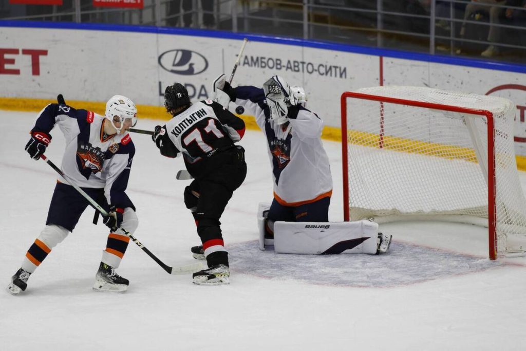 Не справились с «Магниткой»: ХК «Тамбов» уступил в сегодняшнем матче